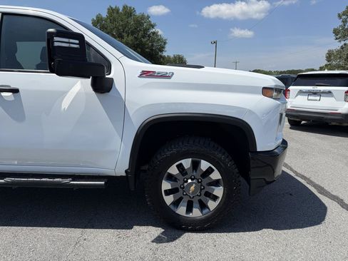 Used 2023 Chevrolet Silverado 2500 Custom AWD/4WD image 37