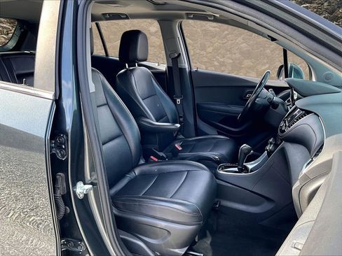 Used 2020 Chevrolet Trax Premier image 7