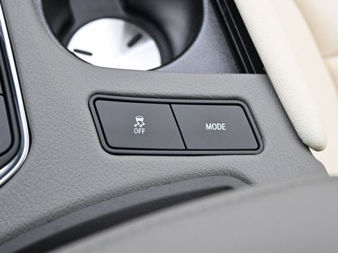 New 2025 Cadillac XT5 Premium Luxury w/ LPO, Floor Liner Package image 31