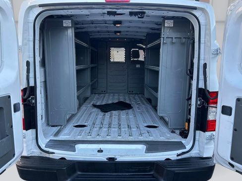 Used 2021 Nissan NV 2500 S image 13