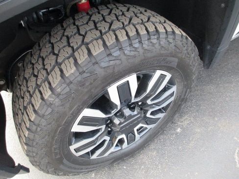 Used 2024 GMC Sierra 2500 Denali Ultimate w/ Max Trailering Package image 15