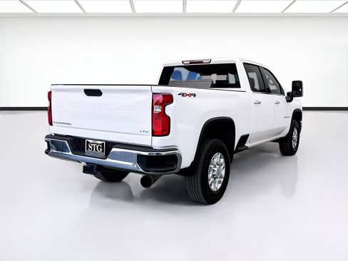 Used 2024 Chevrolet Silverado 2500 LTZ AWD/4WD image 4