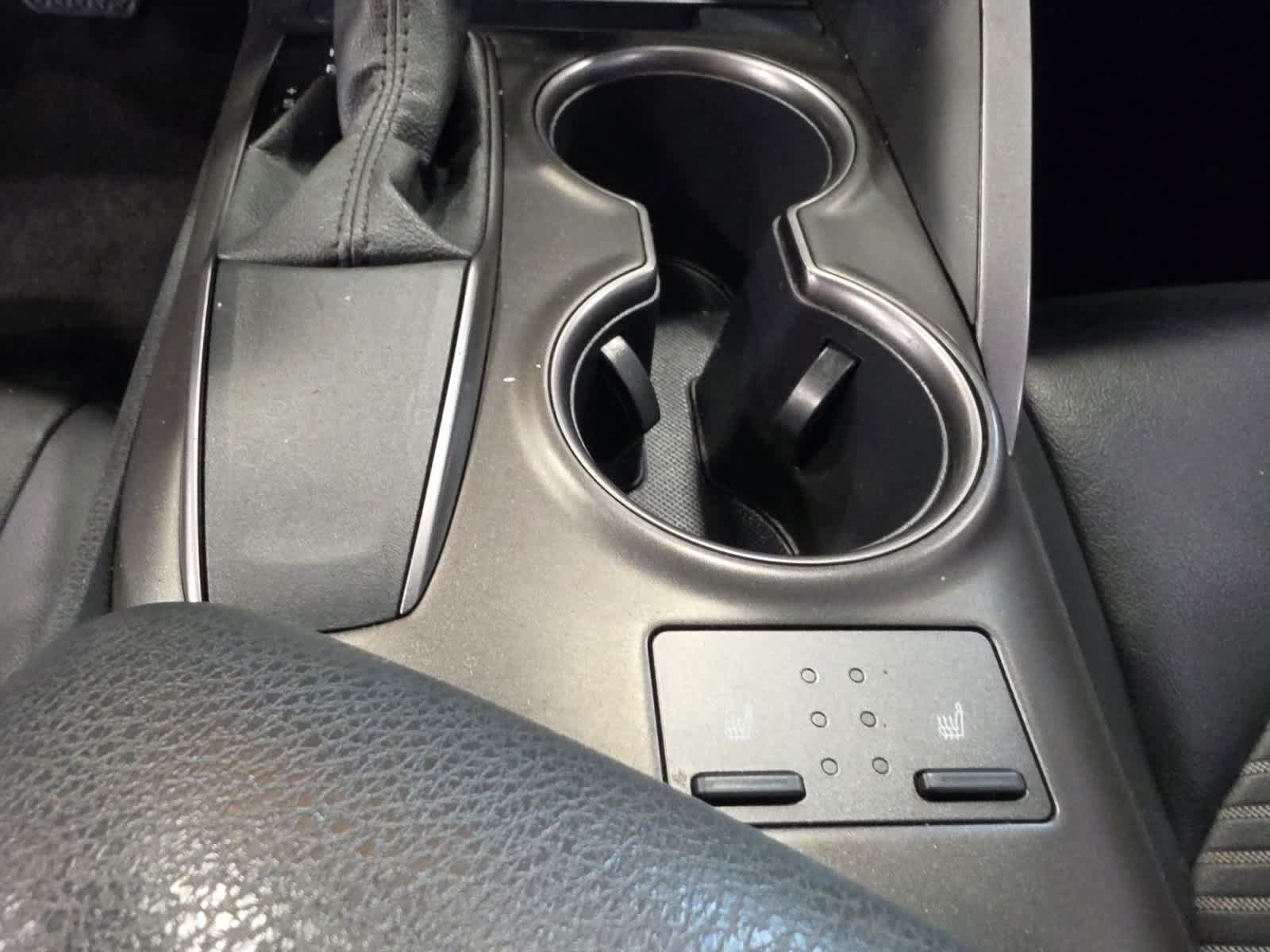 Used 2022 Toyota Camry SE FWD image 21