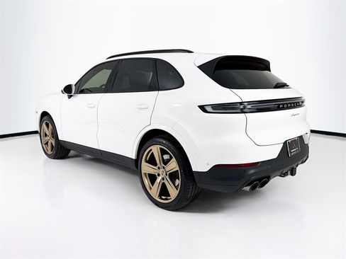 New 2026 Porsche Cayenne image 3
