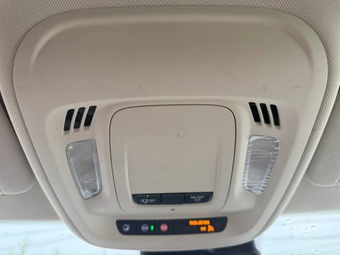 Used 2023 Buick Envision Preferred FWD image 22