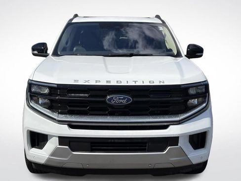Used 2025 Ford Expedition Max Platinum AWD/4WD image 3