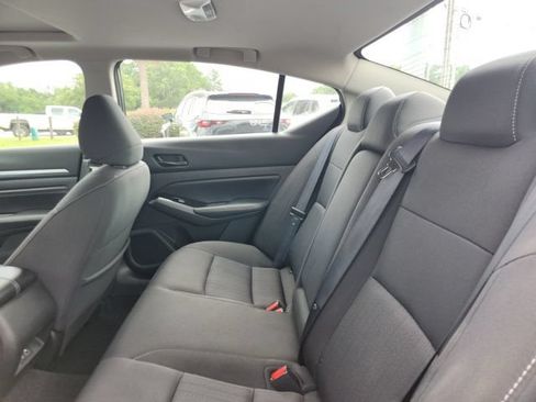 Used 2023 Nissan Altima 2.5 SV w/ SV Premium Package FWD image 20