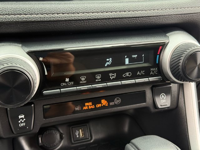 Certified 2025 Toyota RAV4 LE AWD/4WD image 17
