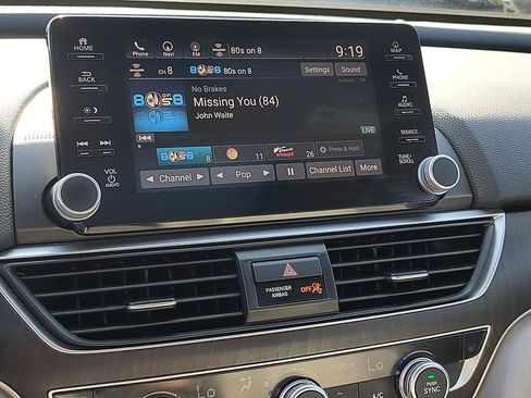 Used 2018 Honda Accord EX-L image 21