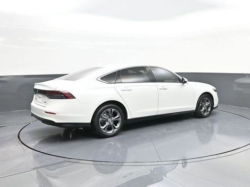 Certified 2024 Honda Accord EX-L image 15
