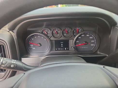 Used 2021 Chevrolet Silverado 1500 Custom AWD/4WD image 24