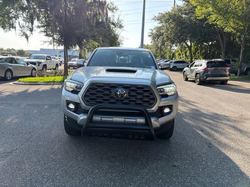 Used 2023 Toyota Tacoma TRD Sport w/ TRD Premium Sport Package AWD/4WD image 5