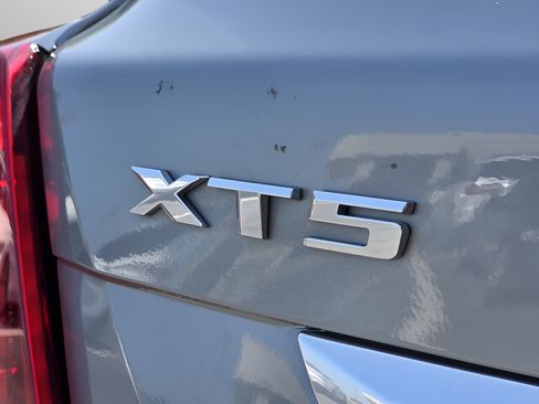 Used 2023 Cadillac XT5 Premium Luxury FWD image 30