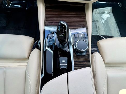 Used 2018 BMW 530i image 21