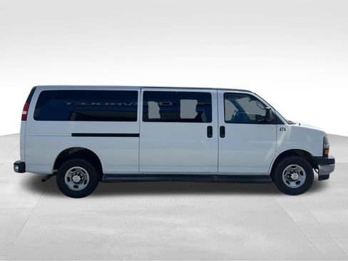 Used 2019 Chevrolet Express 3500 LT w/ LT Preferred Equipment Group RWD image 14