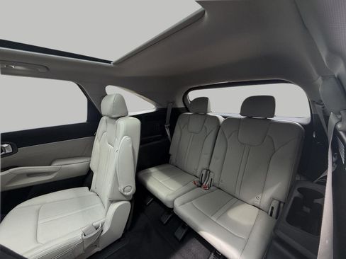 Used 2025 Kia Sorento SX FWD image 28