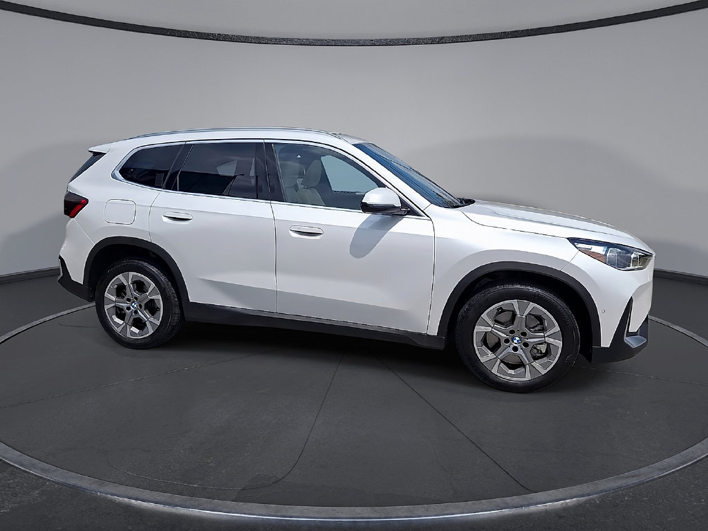Used 2023 BMW X1 xDrive28i w/ Convenience Package AWD/4WD image 6