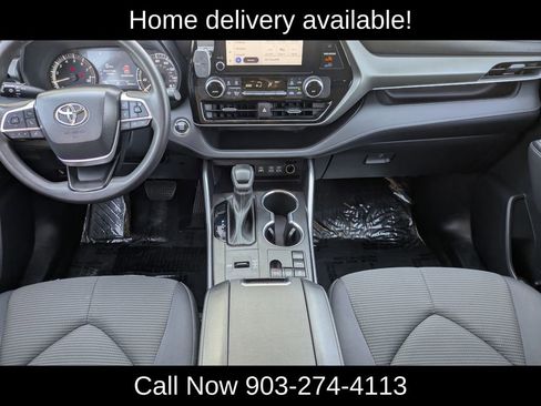Used 2023 Toyota Highlander L image 9