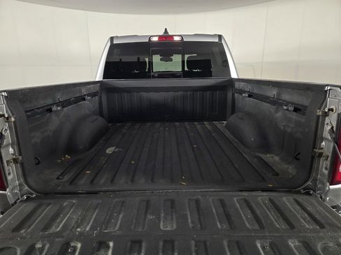 Used 2019 RAM 1500 Laramie AWD/4WD image 28