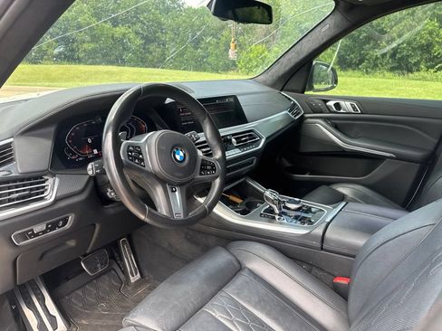 Used 2022 BMW X5 xDrive40i w/ M Sport Package AWD/4WD image 13