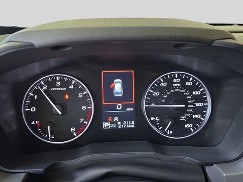 Used 2024 Subaru Crosstrek 2.5i Limited AWD/4WD image 10