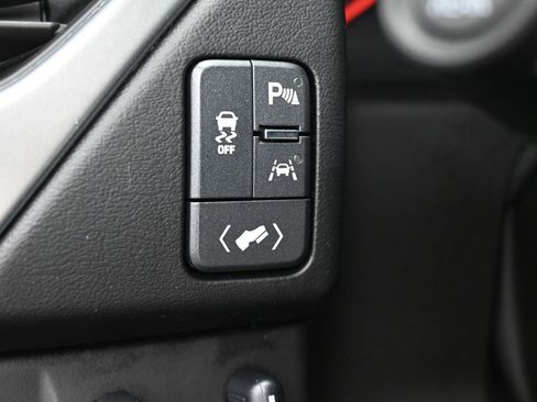 Used 2017 Chevrolet Tahoe LT w/ LT Signature Package image 16