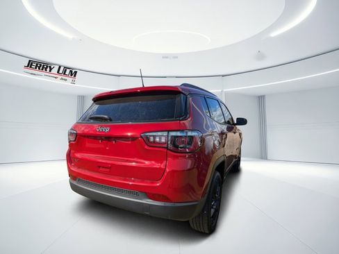 New 2026 Jeep Compass Latitude image 3