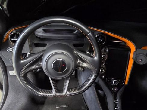 Used 2018 McLaren 720S Performance RWD image 28
