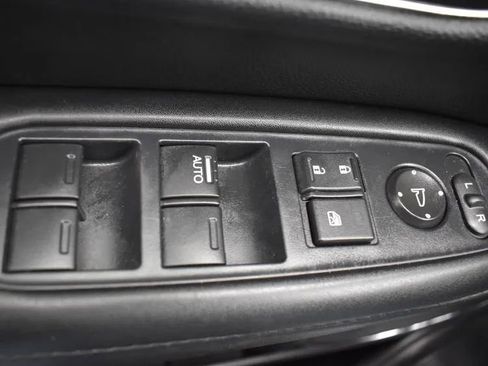 Used 2022 Honda HR-V EX-L image 16