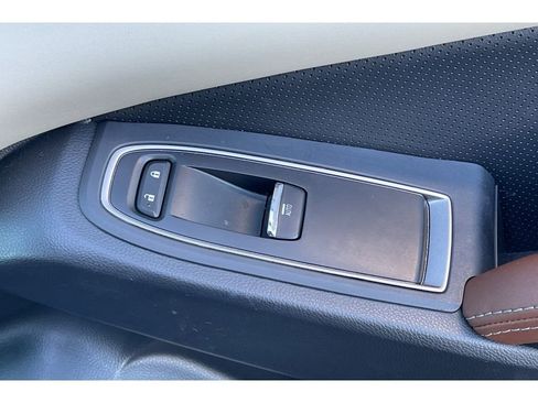 Used 2022 Subaru Ascent Touring image 22