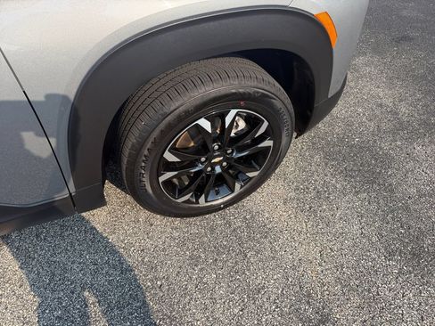 Certified 2023 Chevrolet TrailBlazer LT w/ Convenience Package AWD/4WD image 30