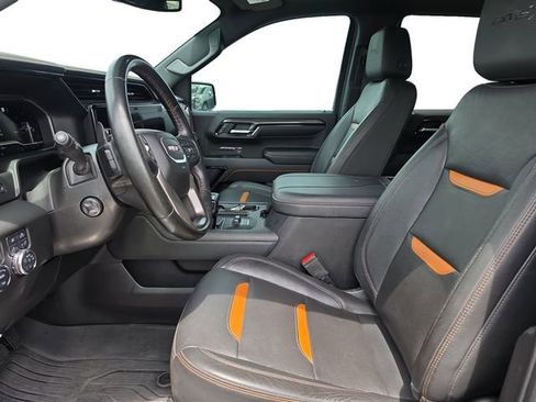Used 2023 GMC Sierra 1500 AT4 w/ AT4 Preferred Package AWD/4WD image 11