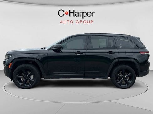 Used 2023 Jeep Grand Cherokee Limited w/ Luxury Tech Group II AWD/4WD image 6