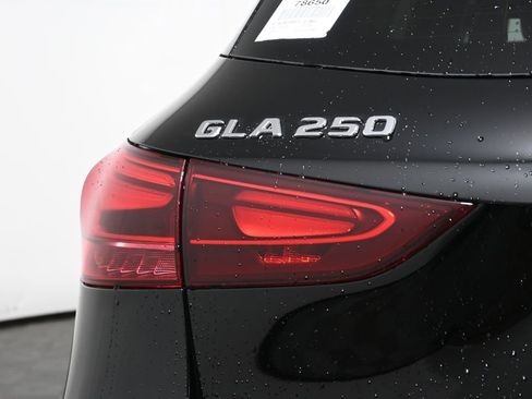Certified 2026 Mercedes-Benz GLA 250 4MATIC image 12