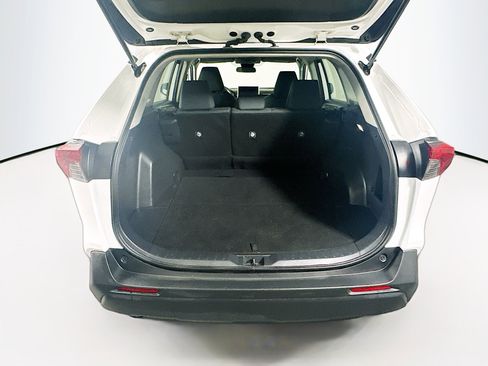 Used 2024 Toyota RAV4 LE image 29