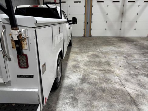 Used 2019 Ford F350 XL w/ Power Equipment Group RWD image 10