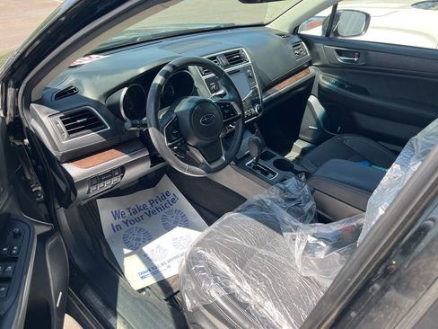 Used 2019 Subaru Outback 2.5i Limited AWD/4WD image 6