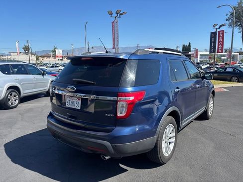 Used 2012 Ford Explorer XLT AWD/4WD image 4