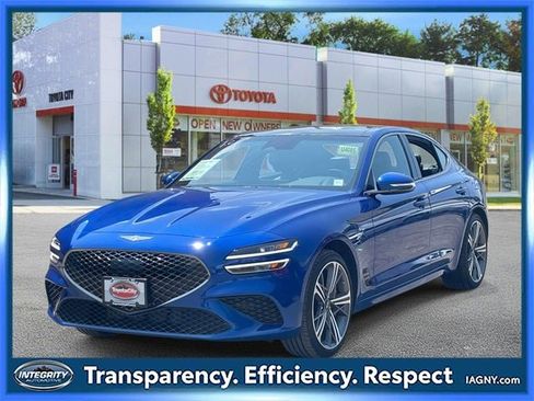 Used 2025 Genesis G70 2.5T w/ Sport Prestige Package image 4