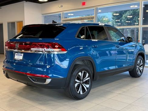 Used 2025 Volkswagen Atlas Cross Sport SE AWD/4WD image 12