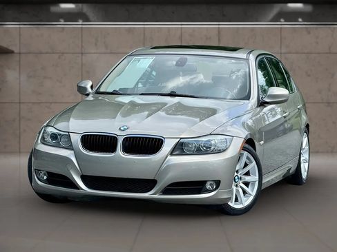 Used 2009 BMW 328i Sedan RWD image 12