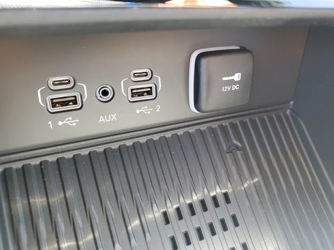 New 2026 Jeep Grand Cherokee Altitude RWD image 21