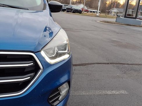 Used 2017 Ford Escape SE w/ Equipment Group 201A image 24