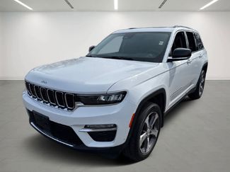 Used 2023 Jeep Grand Cherokee Limited w/ Luxury Tech Group II video 2