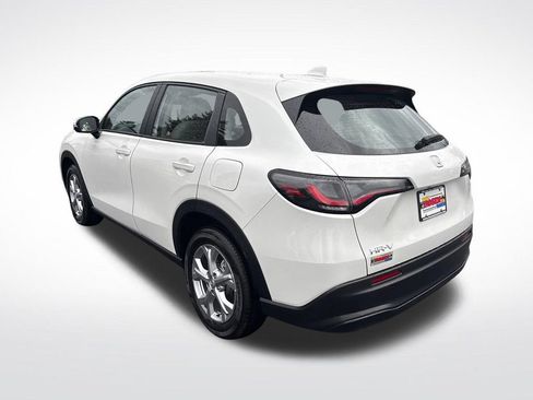 Certified 2025 Honda HR-V LX image 3