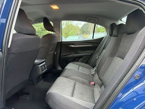 Used 2025 Toyota Camry LE FWD image 13