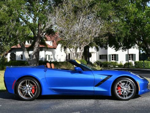 Used 2014 Chevrolet Corvette Stingray Convertible w/ 3LT Preferred Equipment Group RWD image 7