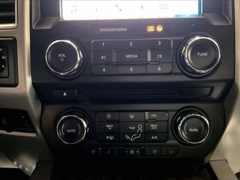 Used 2018 Ford F250 Lariat w/ Lariat Ultimate Package image 32