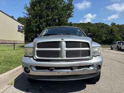 Used 2005 Dodge Ram 1500 Truck SLT w/ Off-Road Group AWD/4WD image 2
