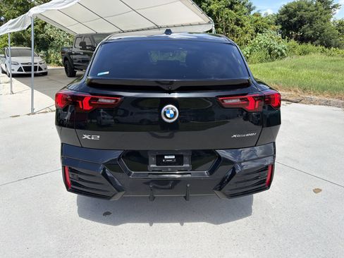 Used 2025 BMW X2 xDrive28i AWD/4WD image 5